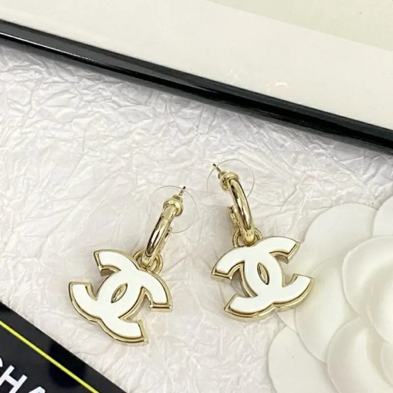 chanel boucles doreilles pour femme s_12621643